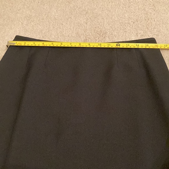 Le Suit Black & Red 2-pc Skirt Set - Picture 10 of 13